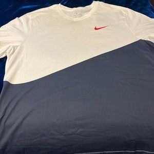 Nike shirt new with tags size XXL